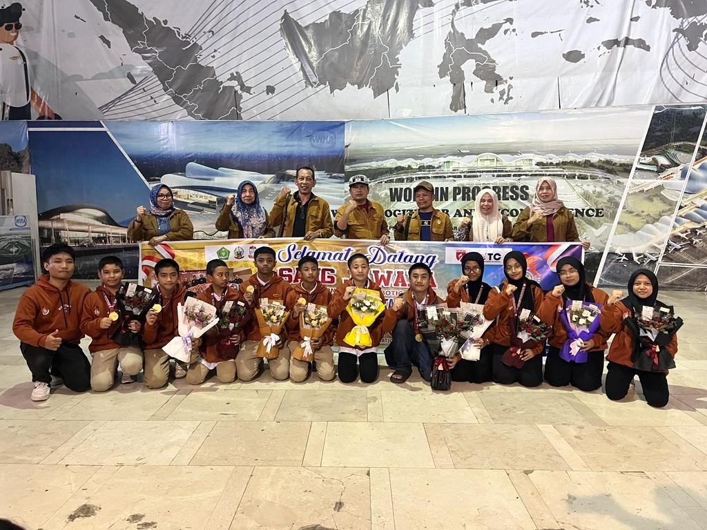 Membanggakan, Tim Robotik MTsN 1 Kota Makassar Berhasil Menyabet 8 Gelar Juara dalam Lomba World Robotic for Peace (WRP) Tingkat Internasional Tahun 2023