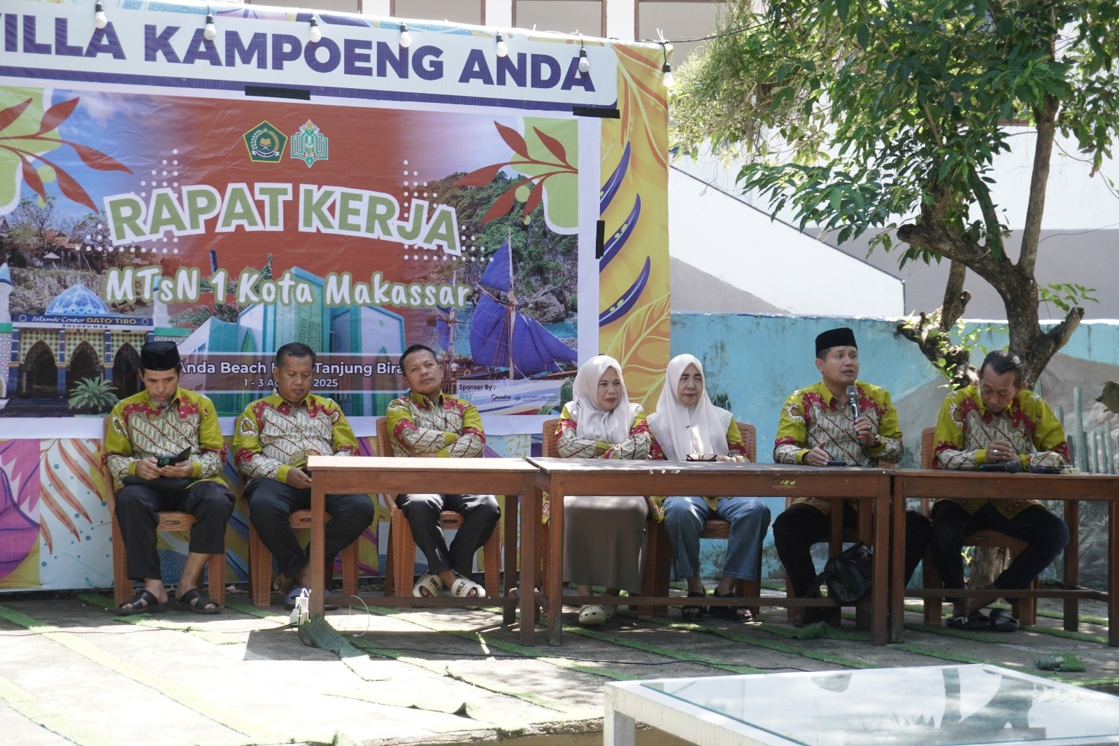 MTsN 1 Kota Makassar Gelar Rapat Kerja di Tanjung Bira Bulukumba