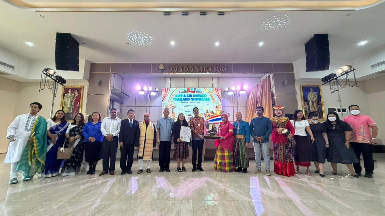 Kontingen MTsN 1 Kota Makassar Tiba di Tanah Air Usai Harumkan Indonesia di KIFF 2026 Thailand