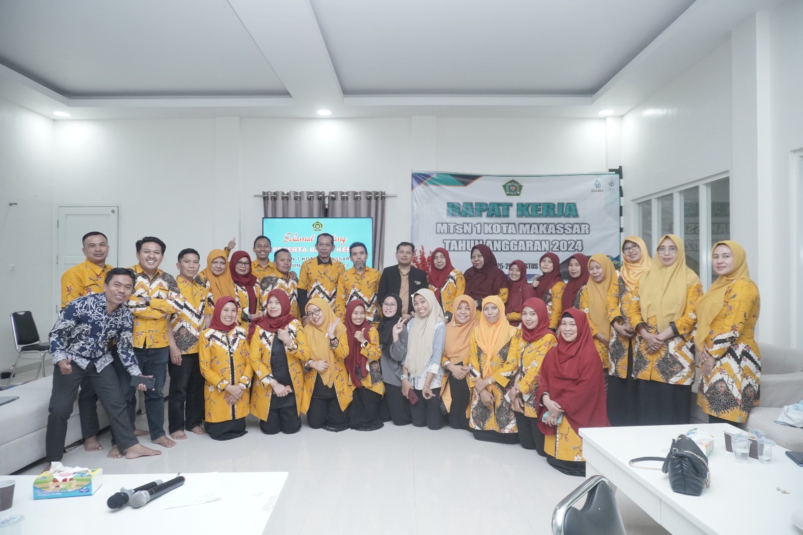 MTsN 1 Kota Makassar Melaksanakan Rapat Kerja (Raker) Tahun Anggaran 2023-2024