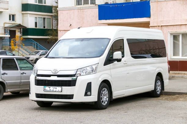 Tips Anti Ribet Sewa Hiace Luxury di Jakarta