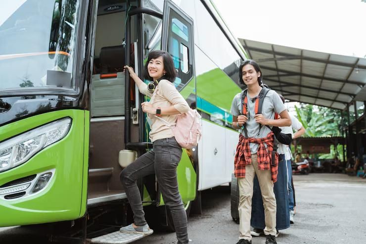 Keuntungan Sewa Bus di Jogja untuk Perjalanan Grup Besar